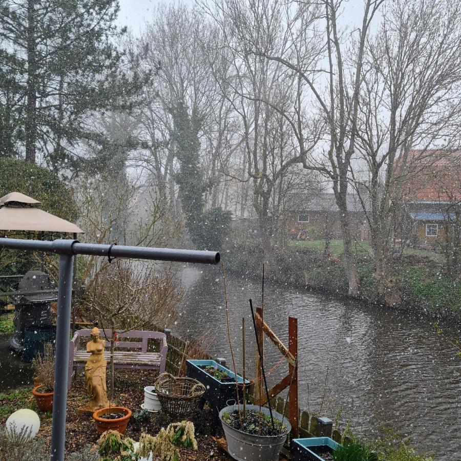 Am Kanal Neuhaus an der Oste Екстер'єр фото